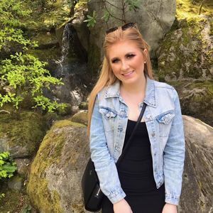 Meet your Posher, Haley